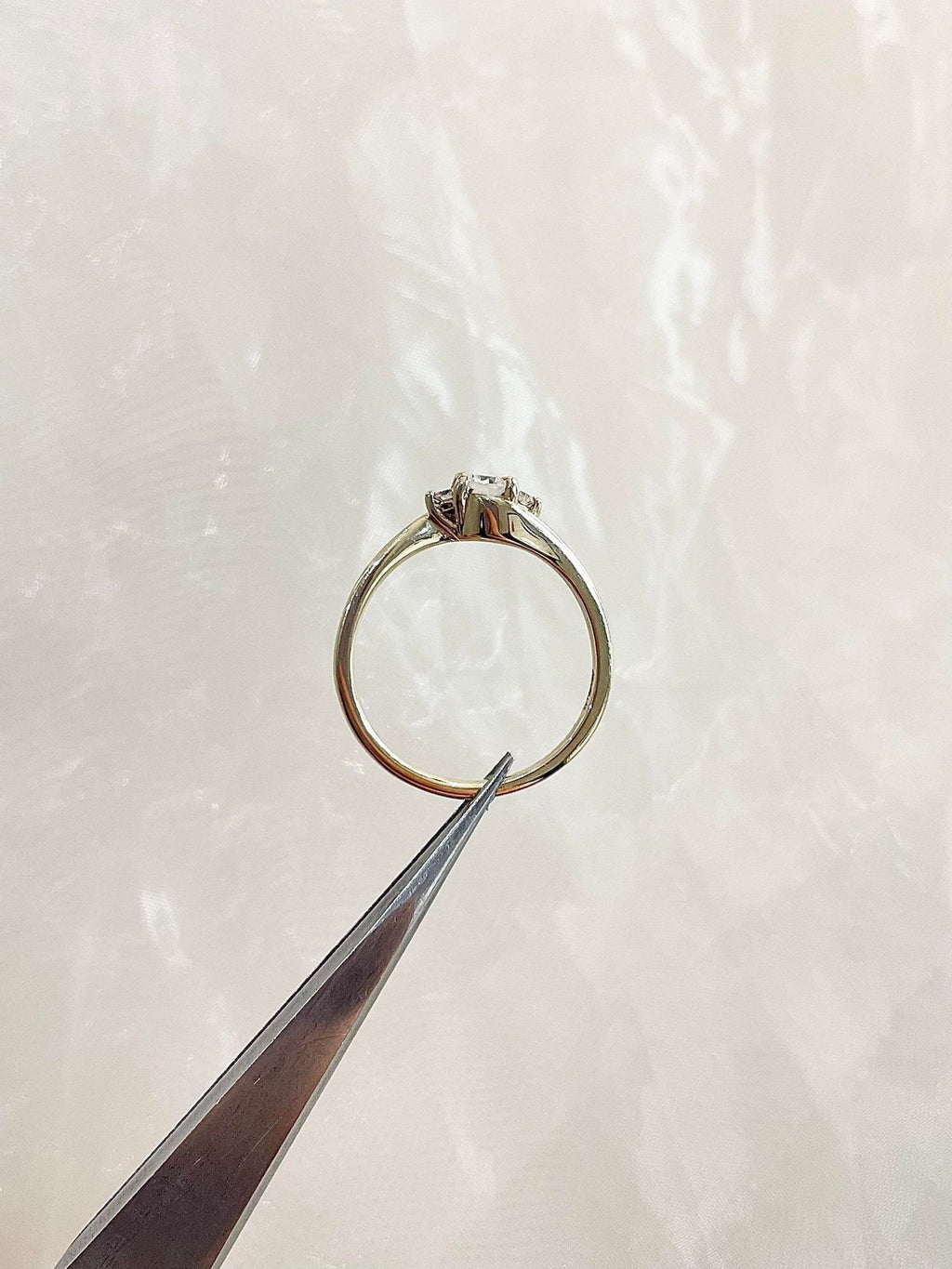9ct Yellow Gold 3 Stone Diamond Ring