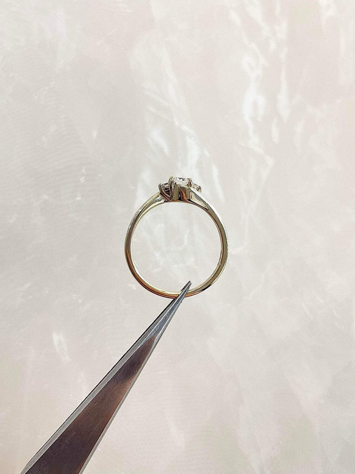 9ct Yellow Gold 3 Stone Diamond Ring