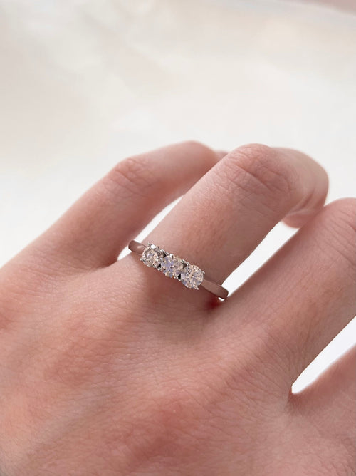 18ct White Gold Three Stone Diamond Ring