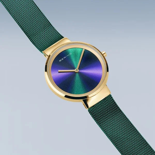 Green Watch with Mesh Strap 