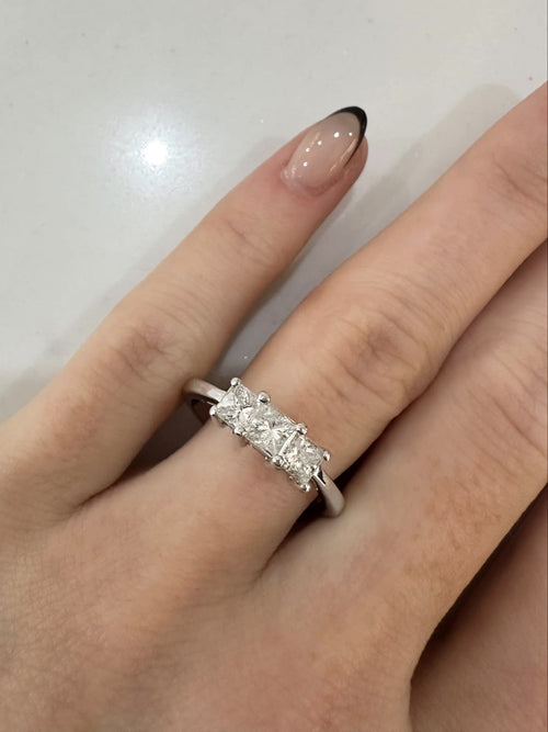 18ct White Gold Princess Cut Diamond Trilogy Ring 