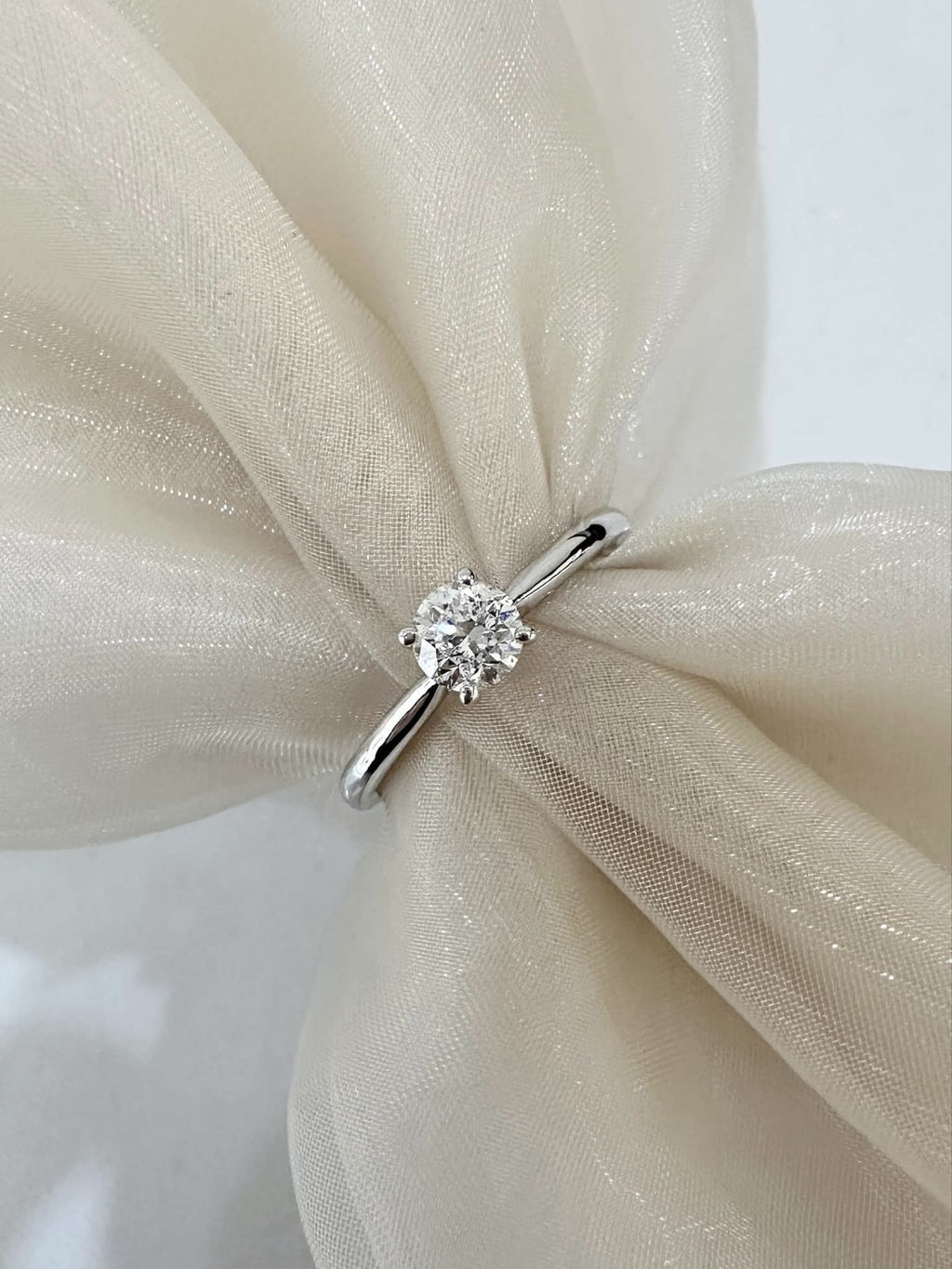 18ct White Gold Brilliant Cut Diamond Solitaire