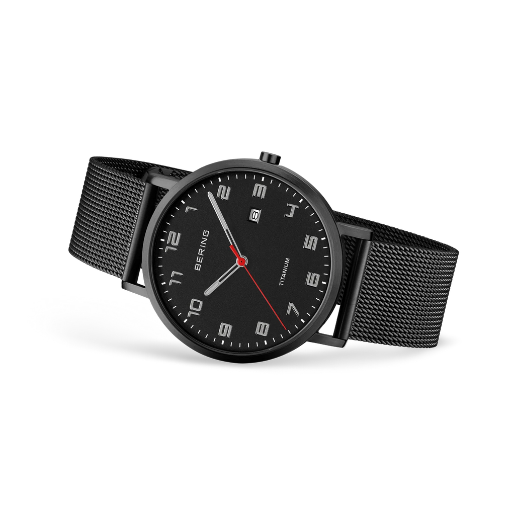 Maxi Titanium Date Numerical Watch Black