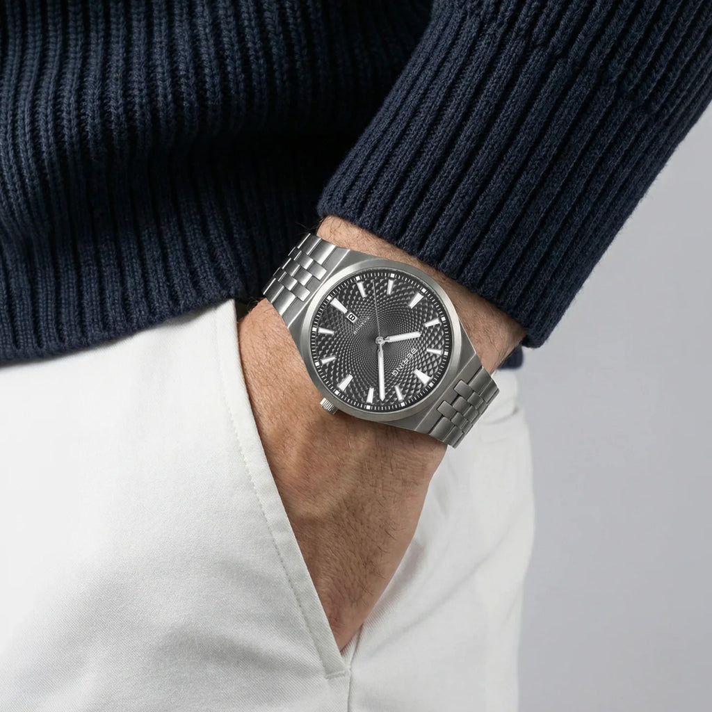 Titanium Watch with Date Black