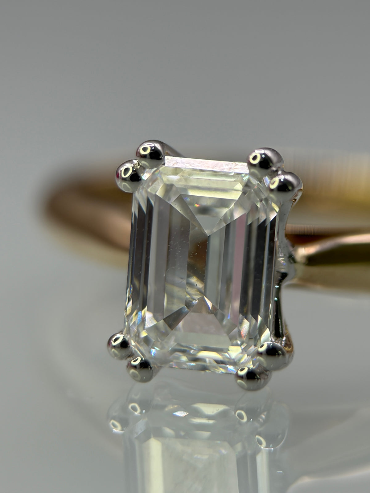 9ct Yellow Gold 1ct Emerald-Cut Lab-Grown Diamond Ring