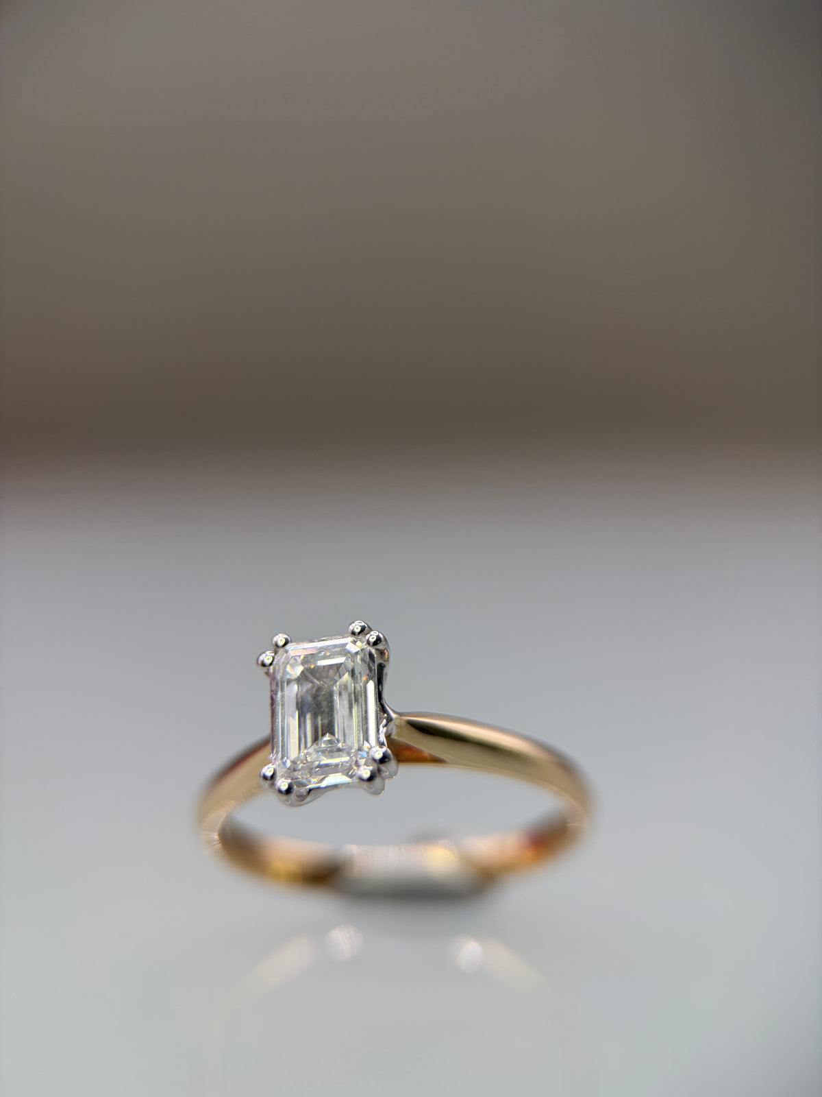 9ct Yellow Gold 1ct Emerald-Cut Lab-Grown Diamond Ring