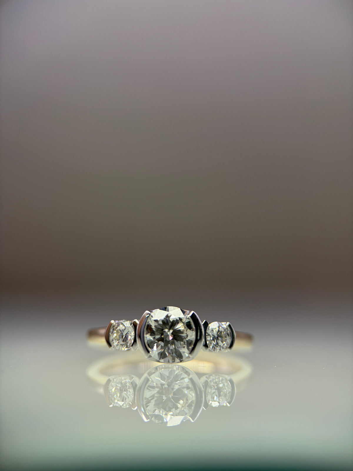 1ct Lab-Grown Diamond Three Stone Tension-Set Ring in 9ct Yellow Gold
