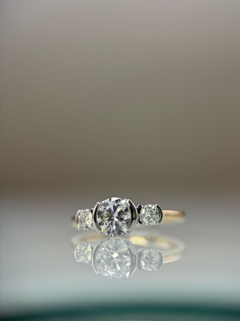 1ct Lab-Grown Diamond Three Stone Tension-Set Ring in 9ct Yellow Gold