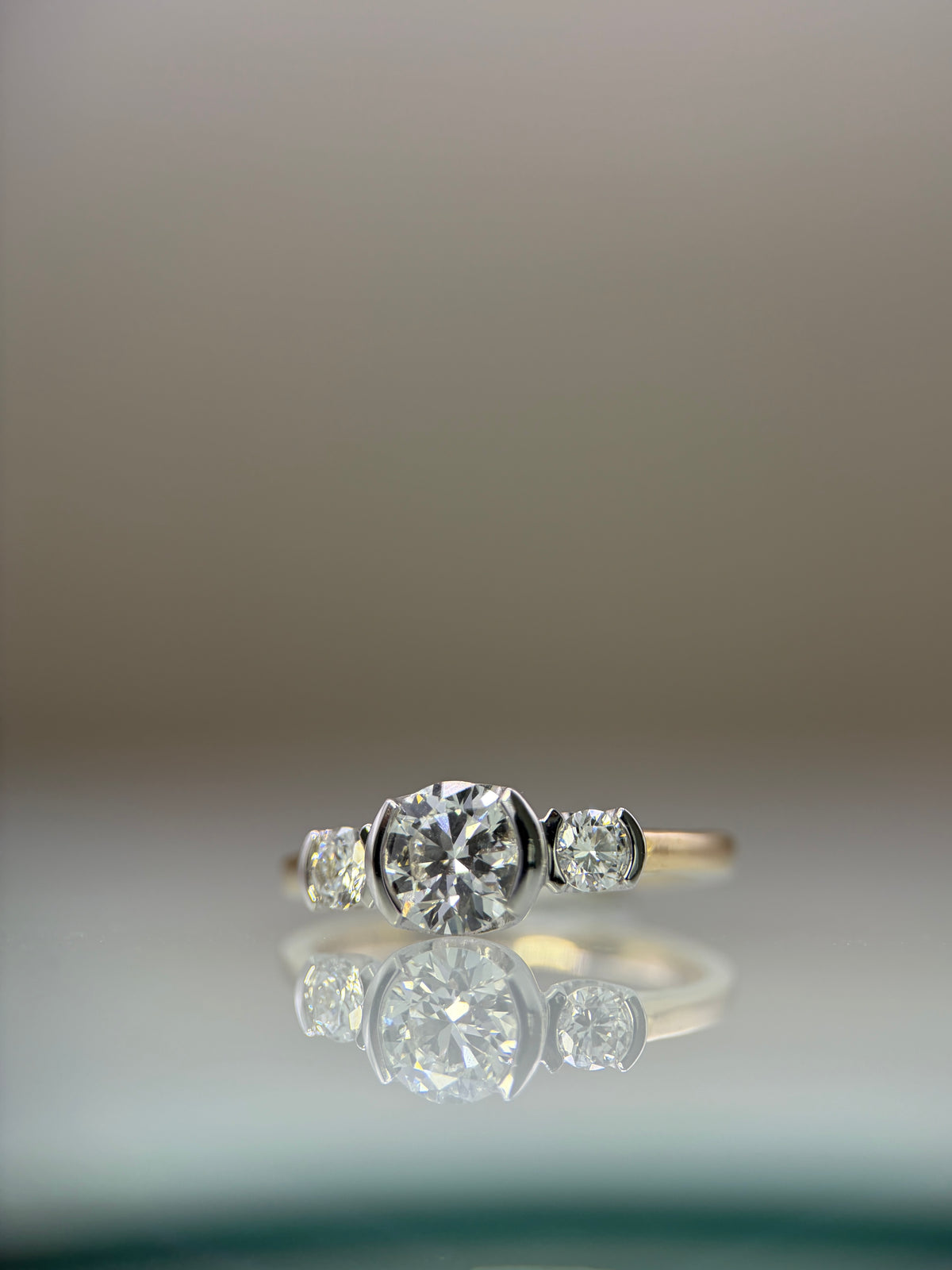 1ct Lab-Grown Diamond Three Stone Tension-Set Ring in 9ct Yellow Gold