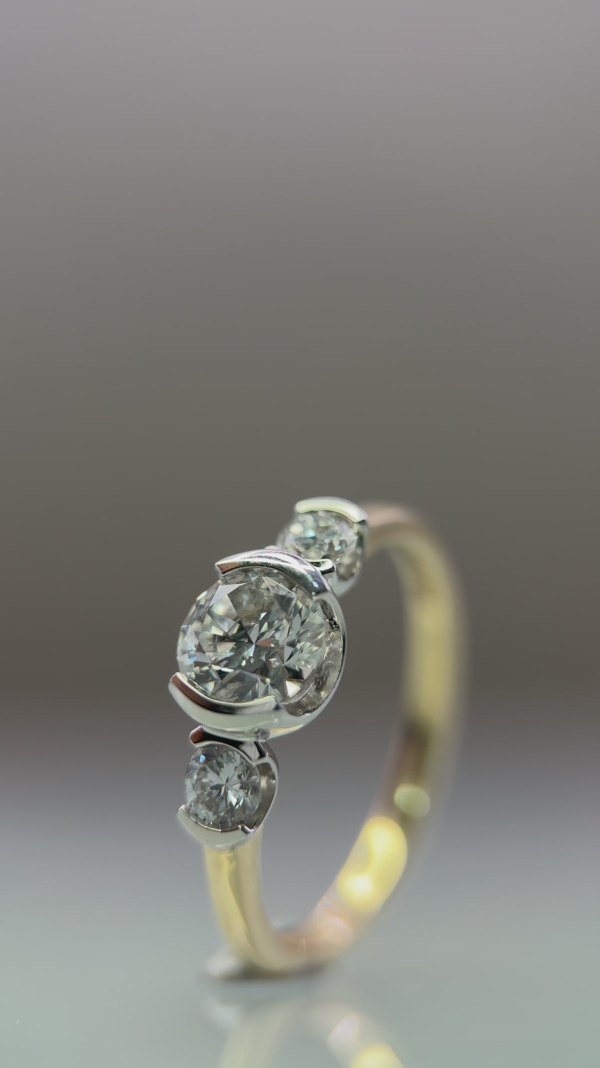 1ct Lab-Grown Diamond Three Stone Tension-Set Ring in 9ct Yellow Gold